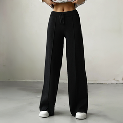 Lässige Strickhose mit Bindegürtel