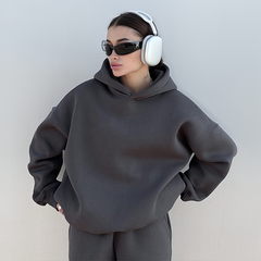 Jogging-Set mit Kapuzenpullover und Hose