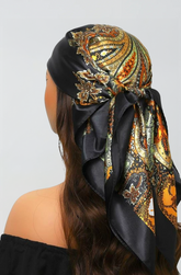 Satinschal mit Paisley-Muster