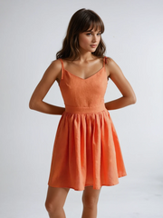 Sommerliches Kleid mit Schleifenärmeln