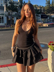 Kurzes Rüschenkleid mit T-Rücken