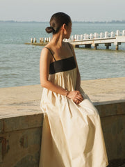 Zweifarbige Sommer-Trägerkleid