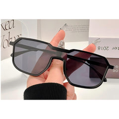 Trendige eckige Sonnenbrille