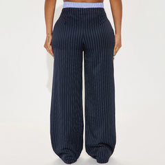 Weite Hose mit Streifen