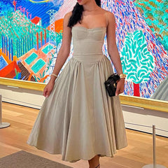 Corsage-Midikleid mit Schwung