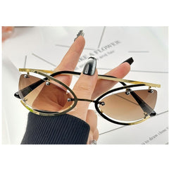 Ovale Sonnenbrille mit Metallrahmen