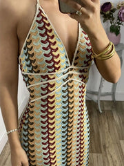 Rückenfreies Häkel-Maxikleid