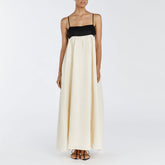 Zweifarbige Sommer-Trägerkleid