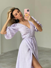 Wickelkleid mit Puffärmeln