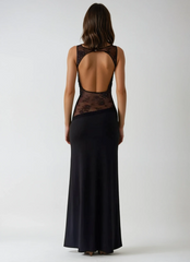 Elegantes Abendkleid mit Spitze