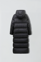 Maxi-Steppjacke mit Kapuze