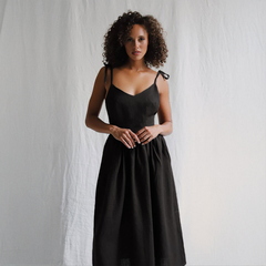 Baumwoll-Maxikleid mit V-Ausschnitt