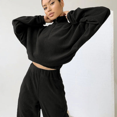 Jogginghose & Croptop Sweater Set | Naia