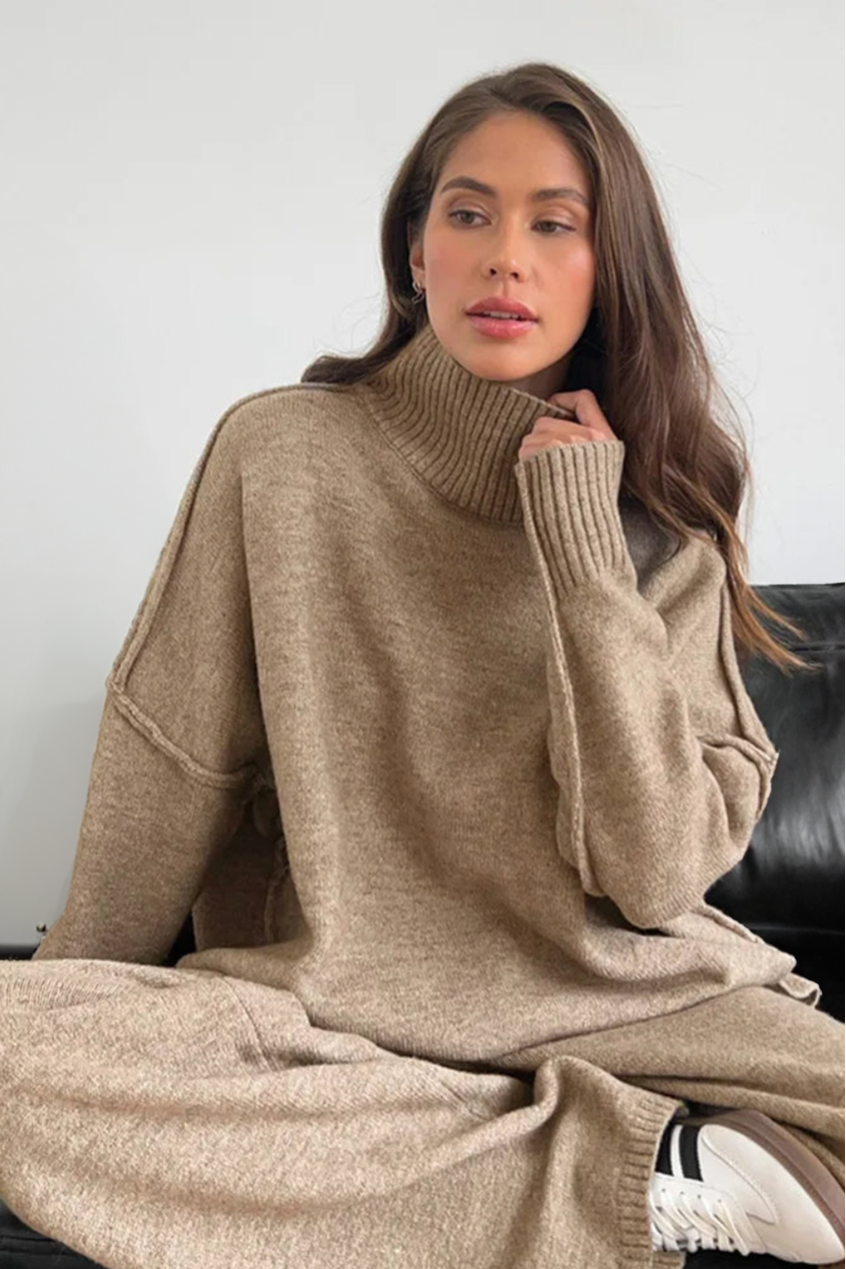 Rollkragenpullover mit Hose | Léa